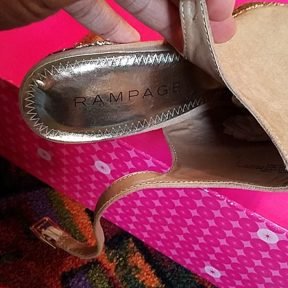 Rampage ultra suede tan heels with gold glitter - Picture 4 of 4